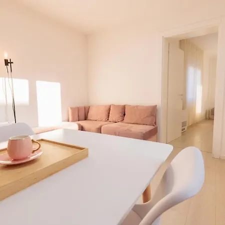 Appartement Grandpas Tirana